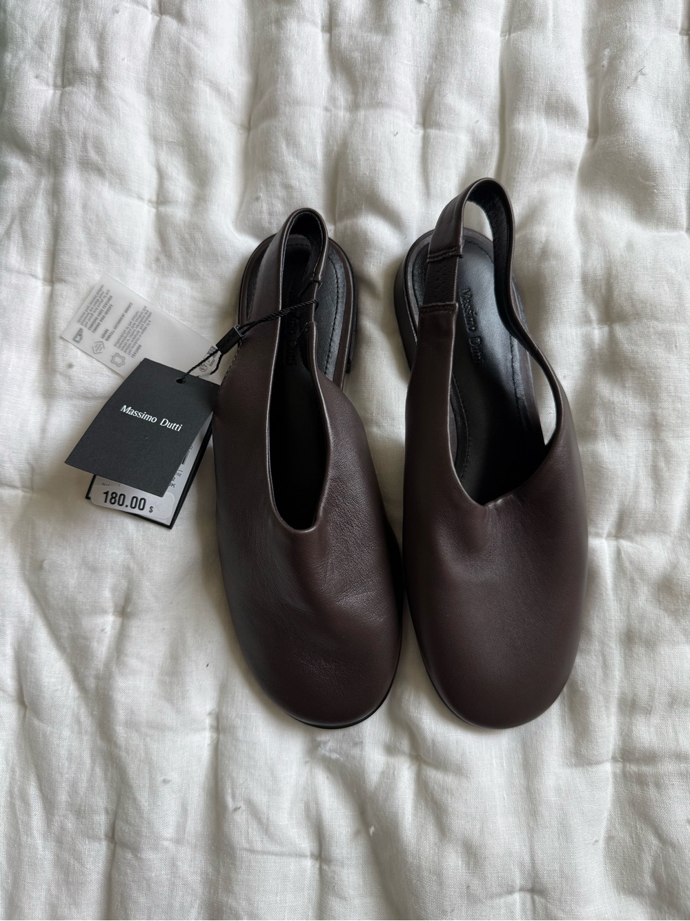 NWT. Massimo Dutti Brown Leather Flat Mules. Size 5